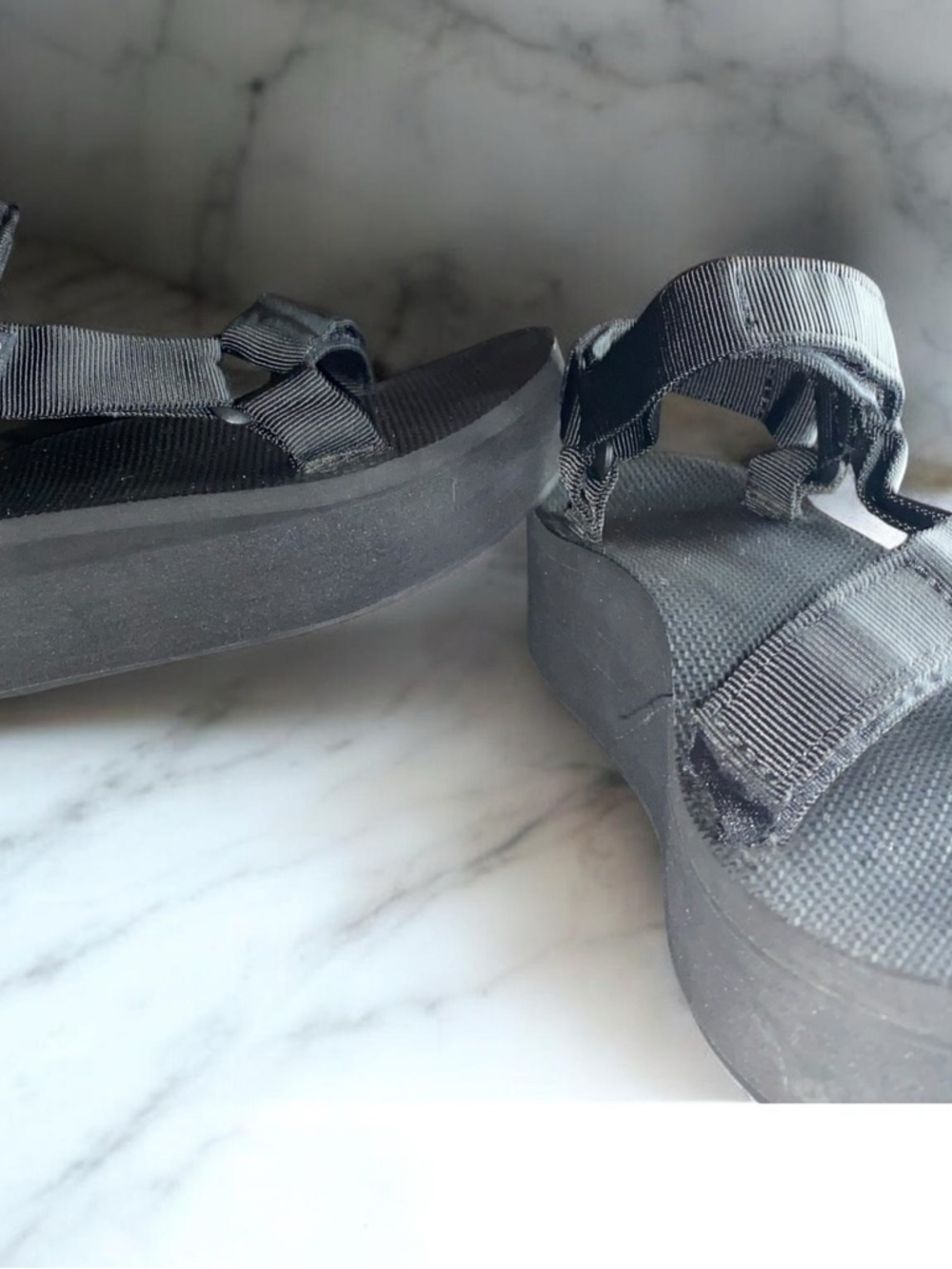Teva Flatform Universal sandals Sz 6 - Picture 6 of 11